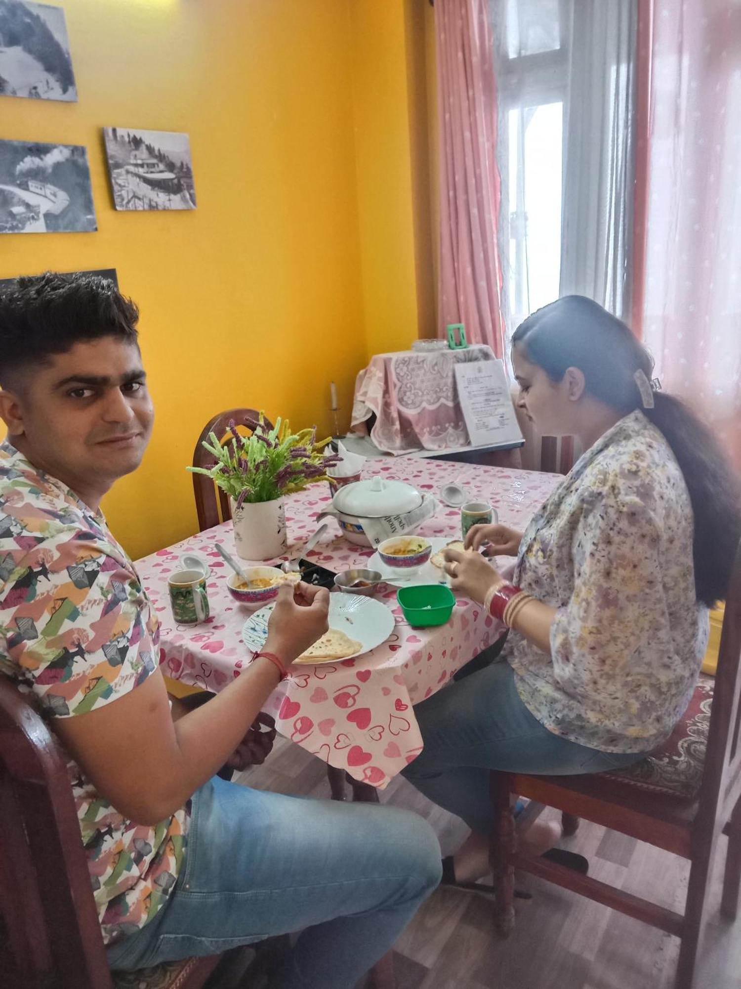 Beverly Hills Home Stay Darjeeling  Exteriör bild