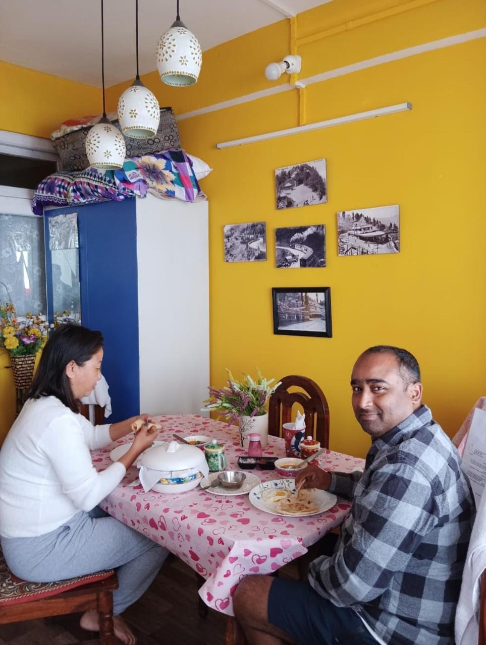 Beverly Hills Home Stay Darjeeling  Exteriör bild