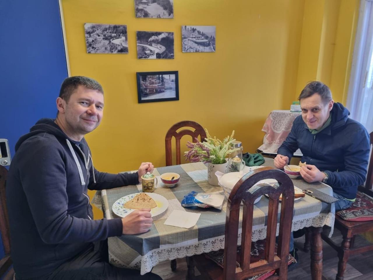 Beverly Hills Home Stay Darjeeling  Exteriör bild